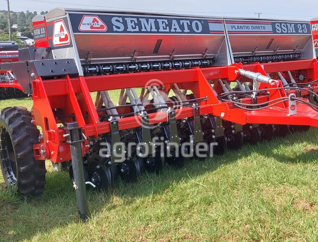 Plantadeira múltipla Semeato SSM23 Ano 2000 | agrofinder