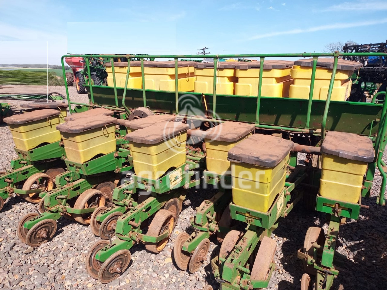 Plantadeira de verão John Deere 9211 ano 2003 | agrofinder